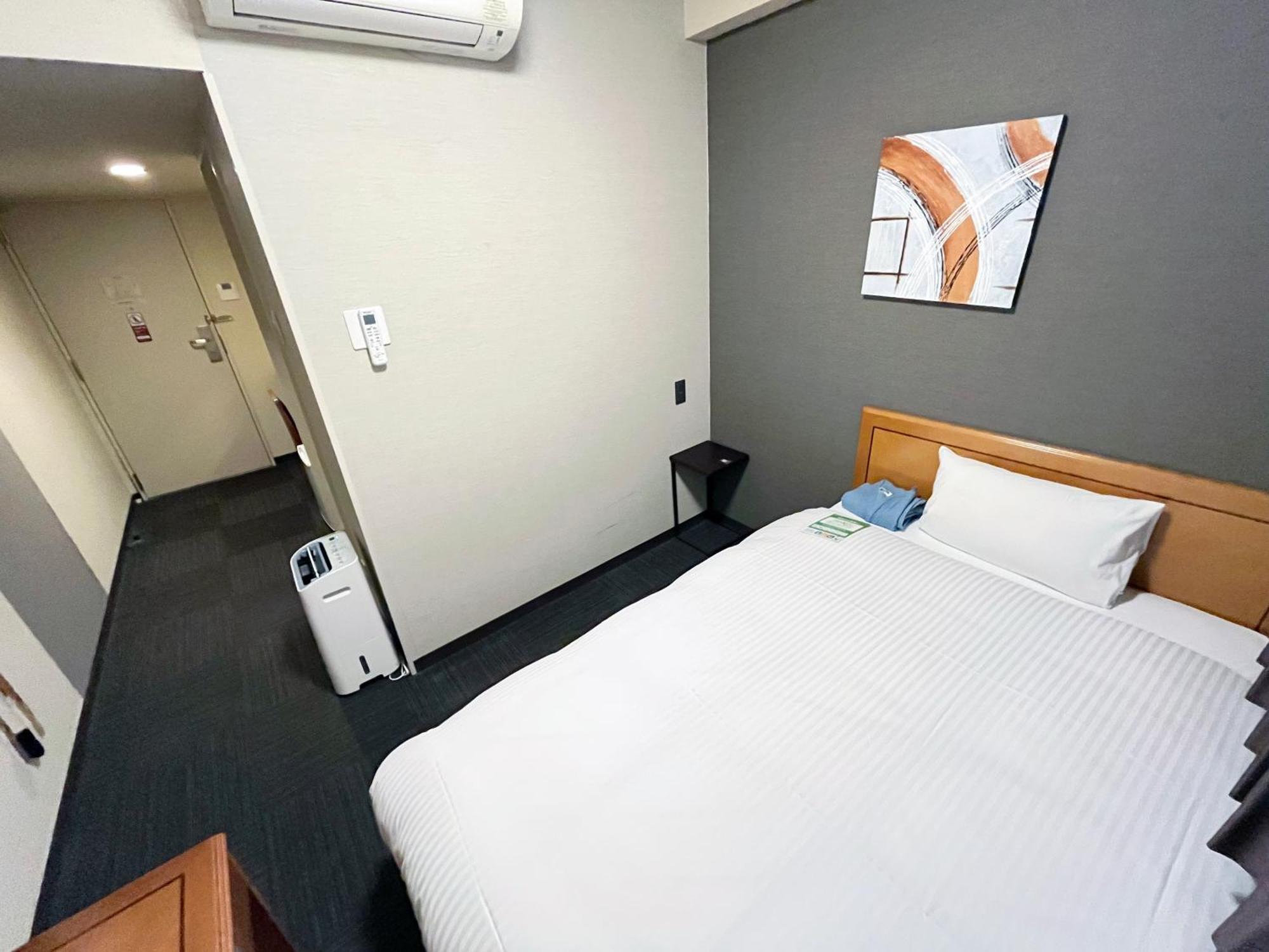 Hotel Route-Inn Naha Asahibashi Eki Higashi Екстериор снимка