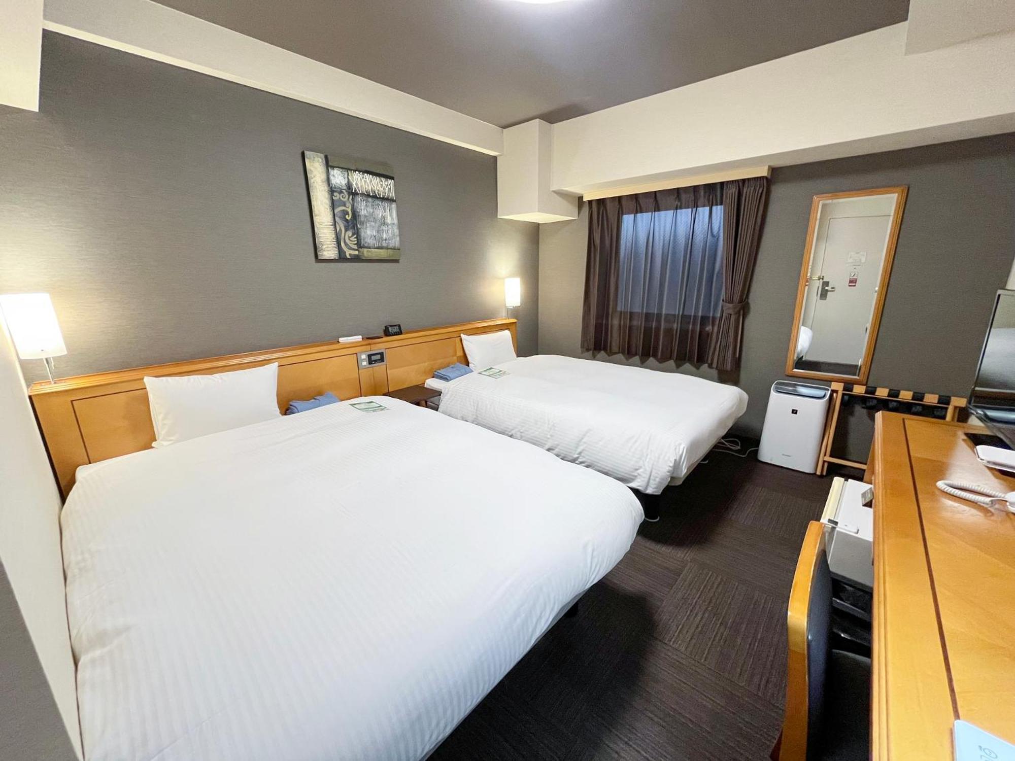 Hotel Route-Inn Naha Asahibashi Eki Higashi Екстериор снимка